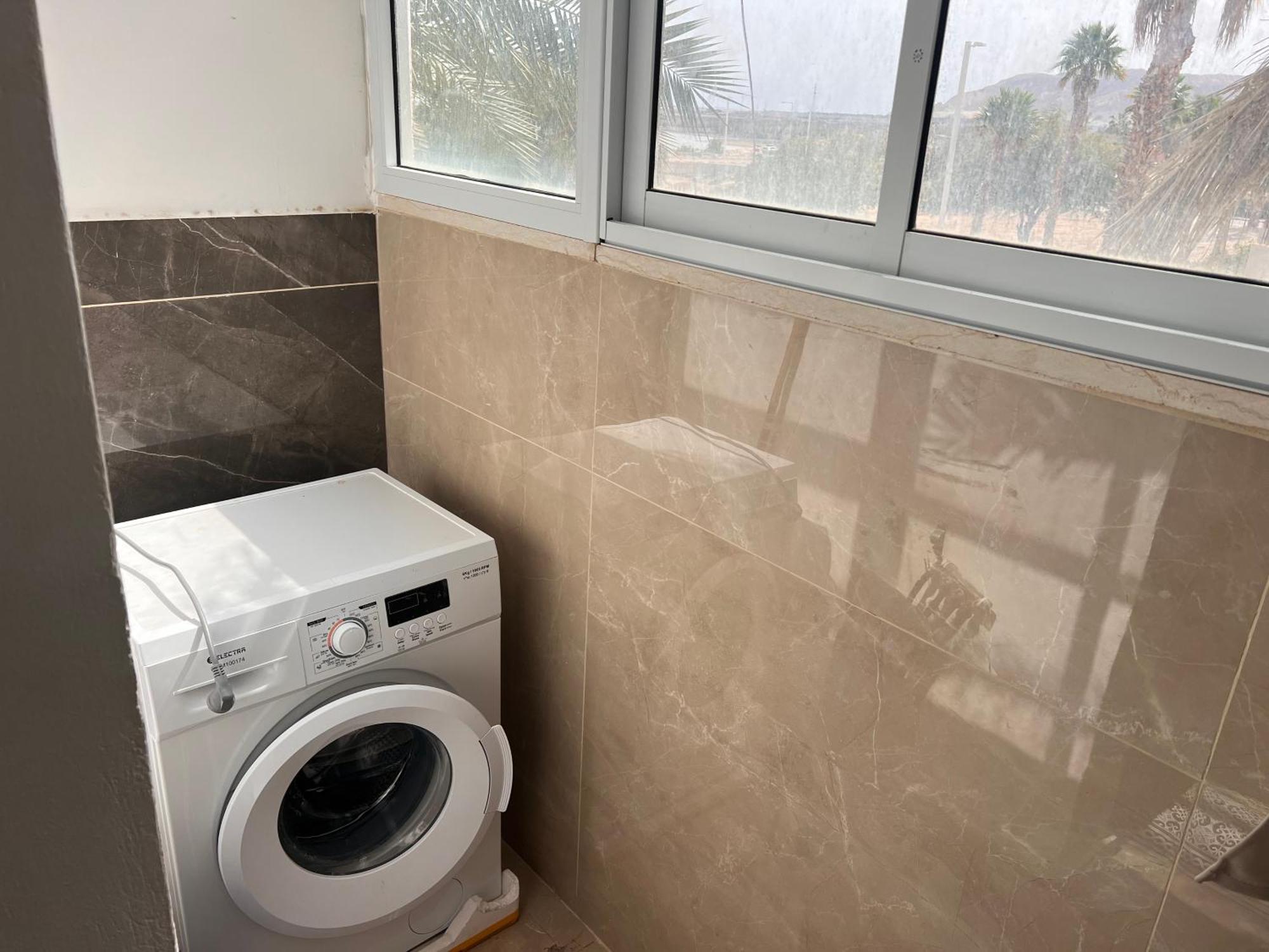 King Of The Dead Sea By Crown Apartment Neve Zohar Exterior photo